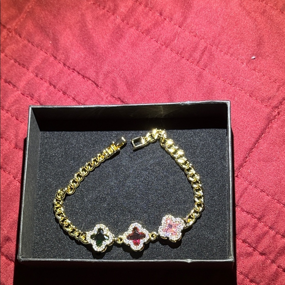 Elegant Gold and Multicolor Flower Bracelet